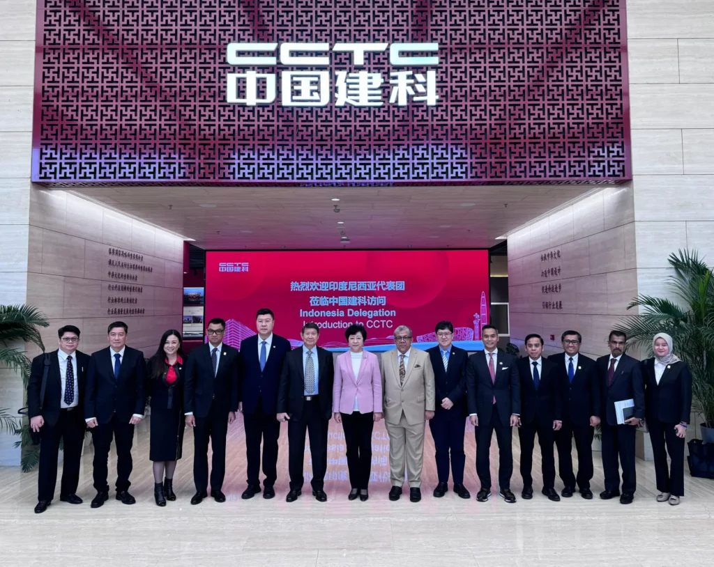 Anindya dan Hashim Sambut Presiden Prabowo di Beijing